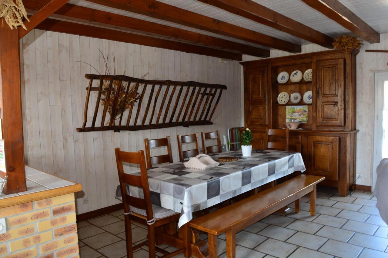 Marais Poitevin Bord Riviere Peche ,Barque, Velos, Wifi, Linge, Cheminee, Cuisine, Terrain De Boules La Taillee エクステリア 写真