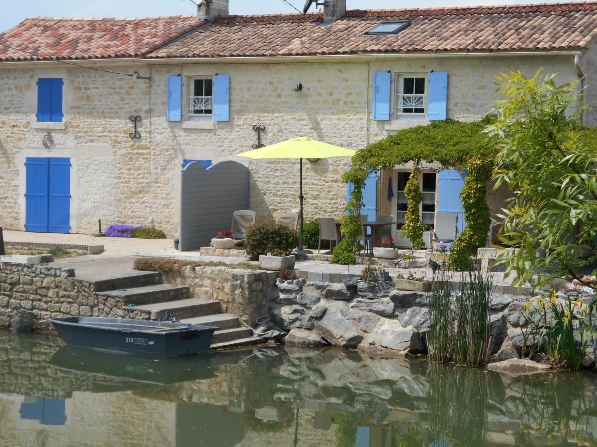Marais Poitevin Bord Riviere Peche ,Barque, Velos, Wifi, Linge, Cheminee, Cuisine, Terrain De Boules La Taillee エクステリア 写真