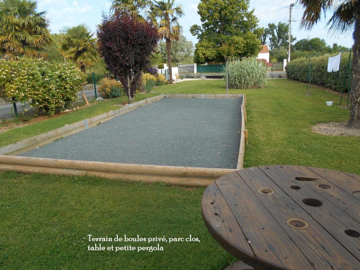 Marais Poitevin Bord Riviere Peche ,Barque, Velos, Wifi, Linge, Cheminee, Cuisine, Terrain De Boules La Taillee エクステリア 写真
